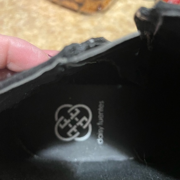 DAISY FUENTES WINSLET BOOTIES size 8.5 - Picture 7 of 8